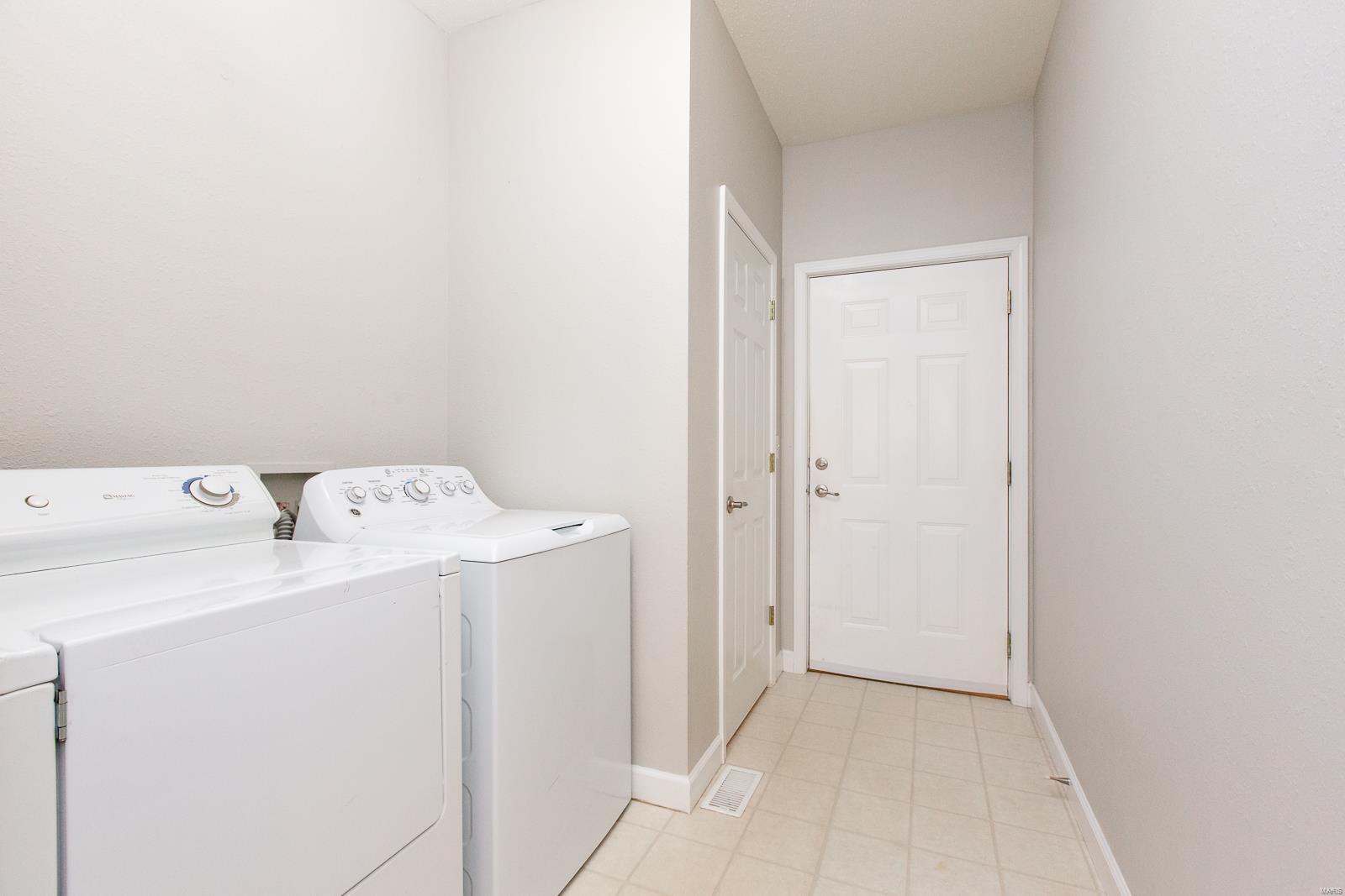 1128 Red Hawk Ridge Lane O'Fallon, IL 62269 - Photo 26 of 65 Gallery Image 26