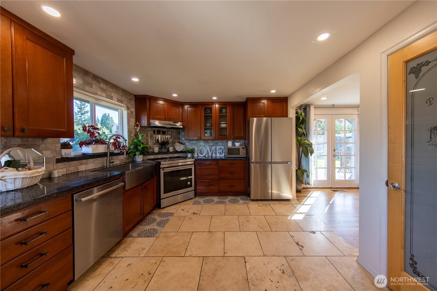 204 76th Street Southeast Everett, WA 98203 - Photo 12 of 40