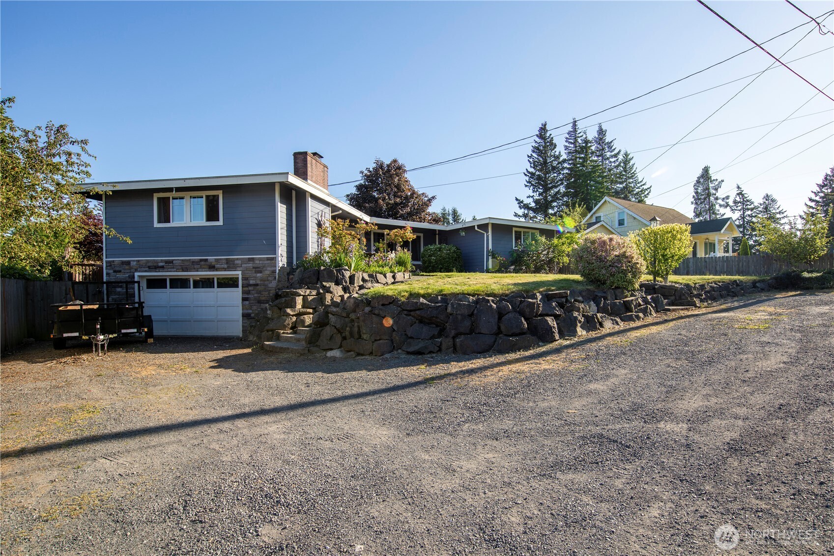 204 76th Street Southeast Everett, WA 98203 - Photo 2 of 40