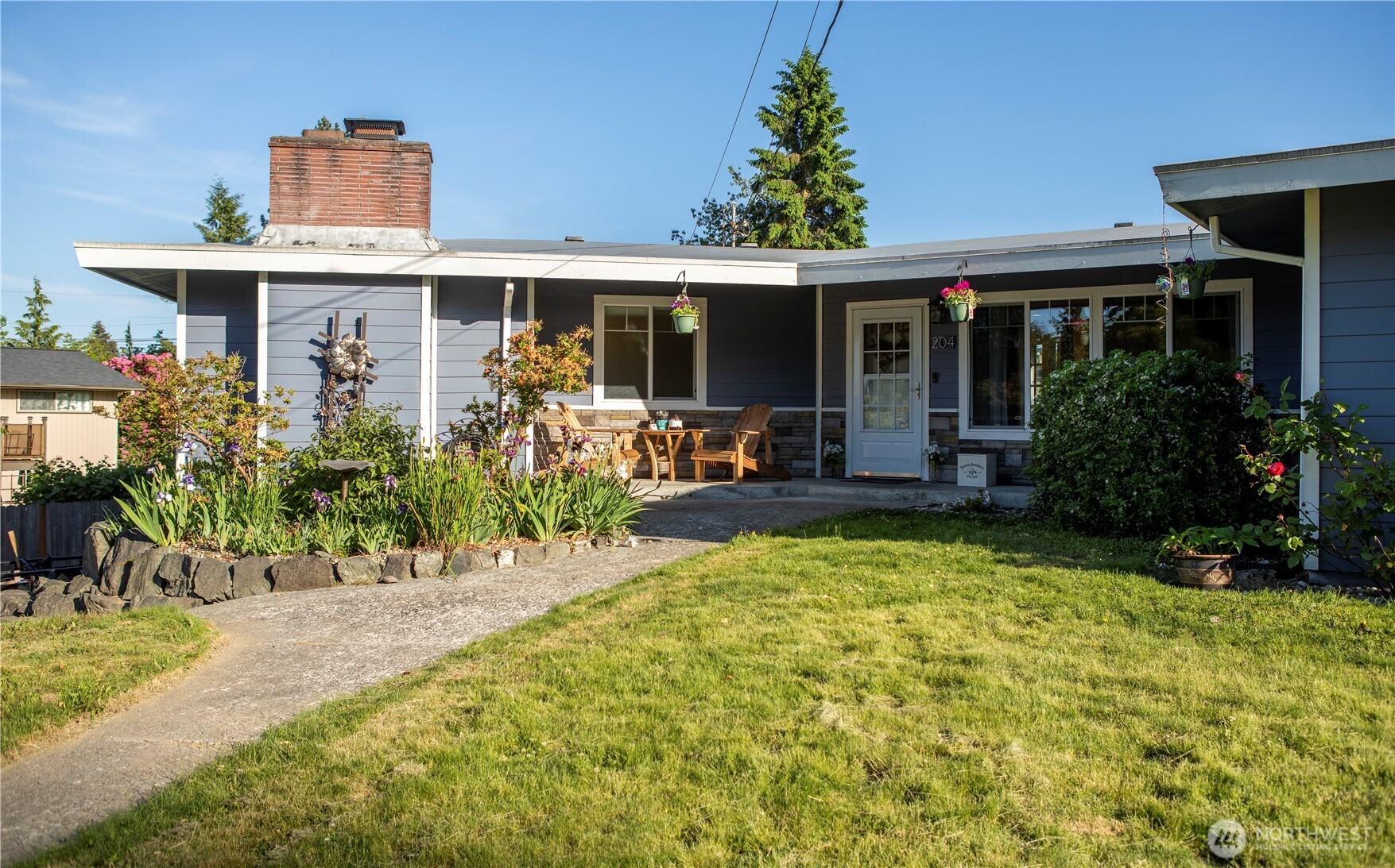 204 76th Street Southeast Everett, WA 98203 - Photo 3 of 40