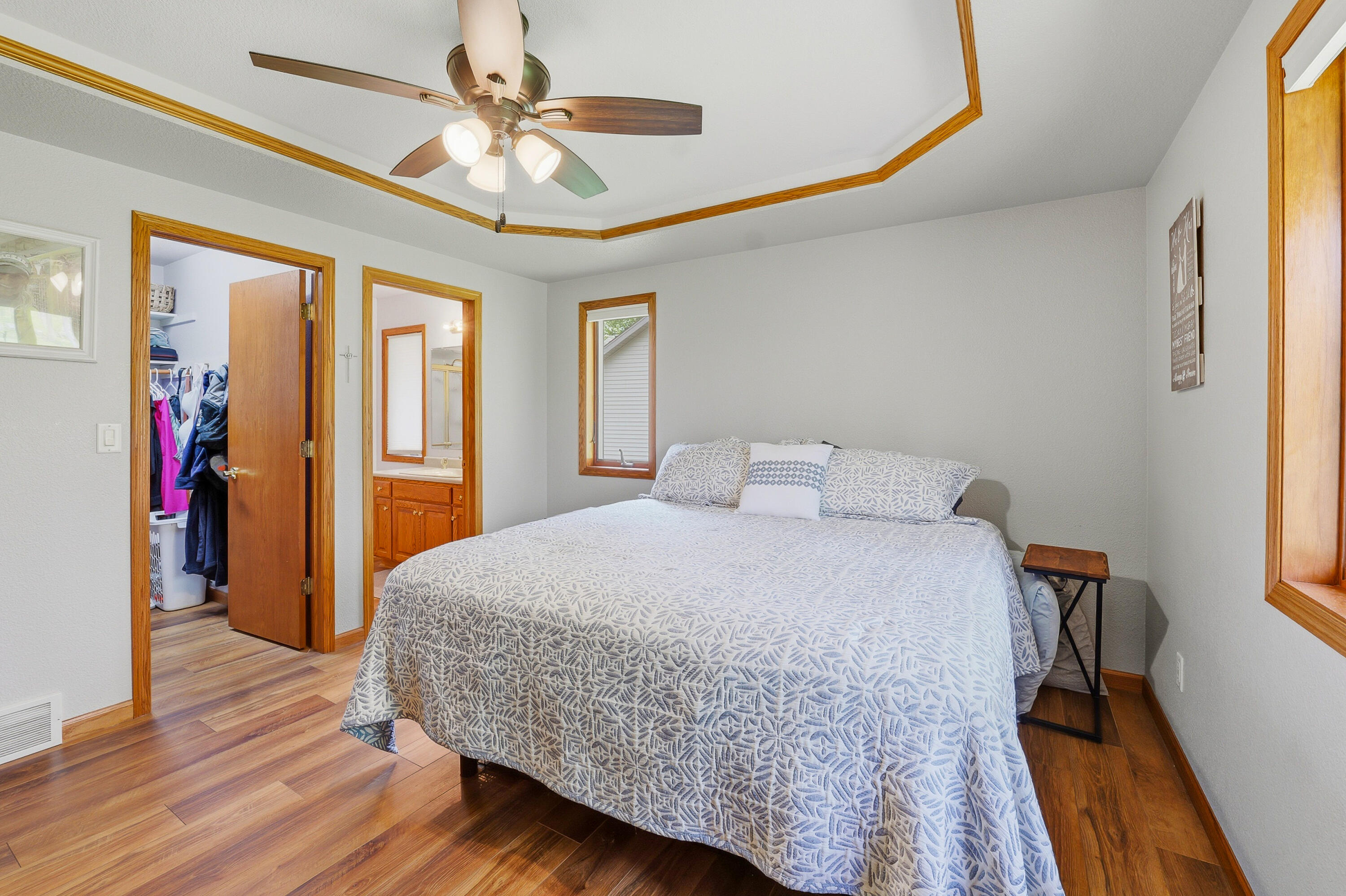 1616 Sandstone Lane Howards Grove, WI 53083 - Photo 15 of 47 Primary Bedroom