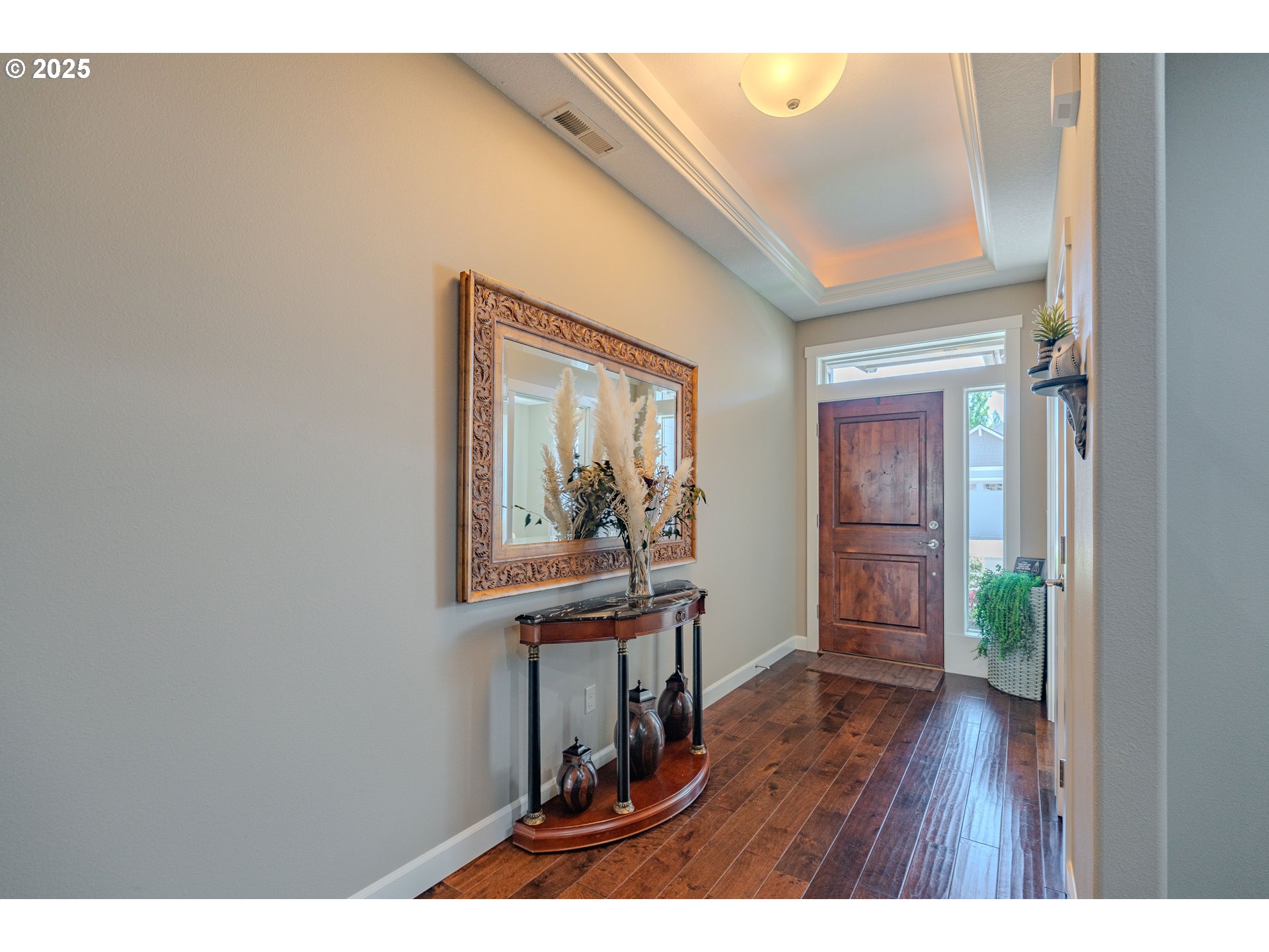 17624 Northeast 17th Avenue Ridgefield, WA 98642 - Photo 3 of 23 Entrance/Foyer