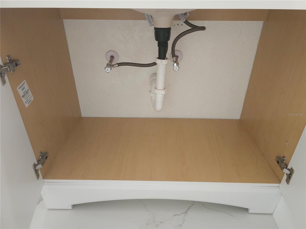 2720 North Avocado Road Avon Park, FL 33825 - Photo 27 of 35 a view of bathroom