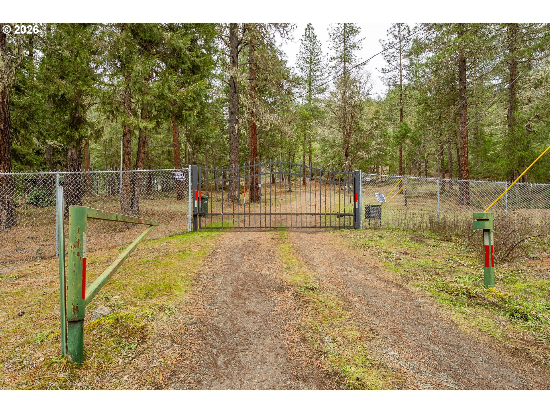 4202 Upper Cow Creek Road Azalea, OR 97410 - Photo 2 of 38