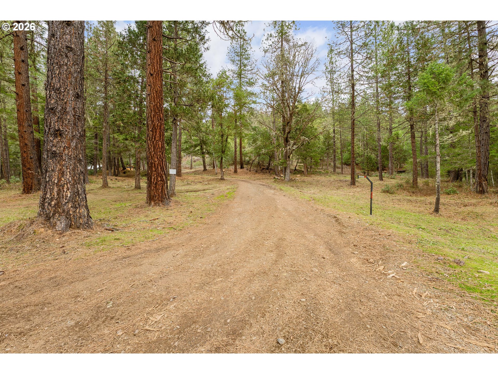 4202 Upper Cow Creek Road Azalea, OR 97410 - Photo 3 of 38