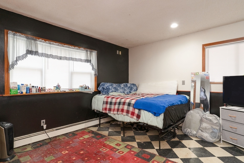 68 Lyon Road West Brookfield, MA 01585 - Photo 28 of 40