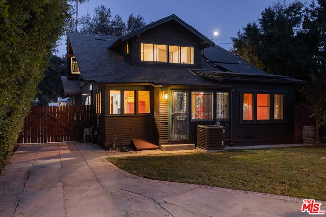 $1,900,000 | 577 North Chester Avenue, Pasadena, CA 91106