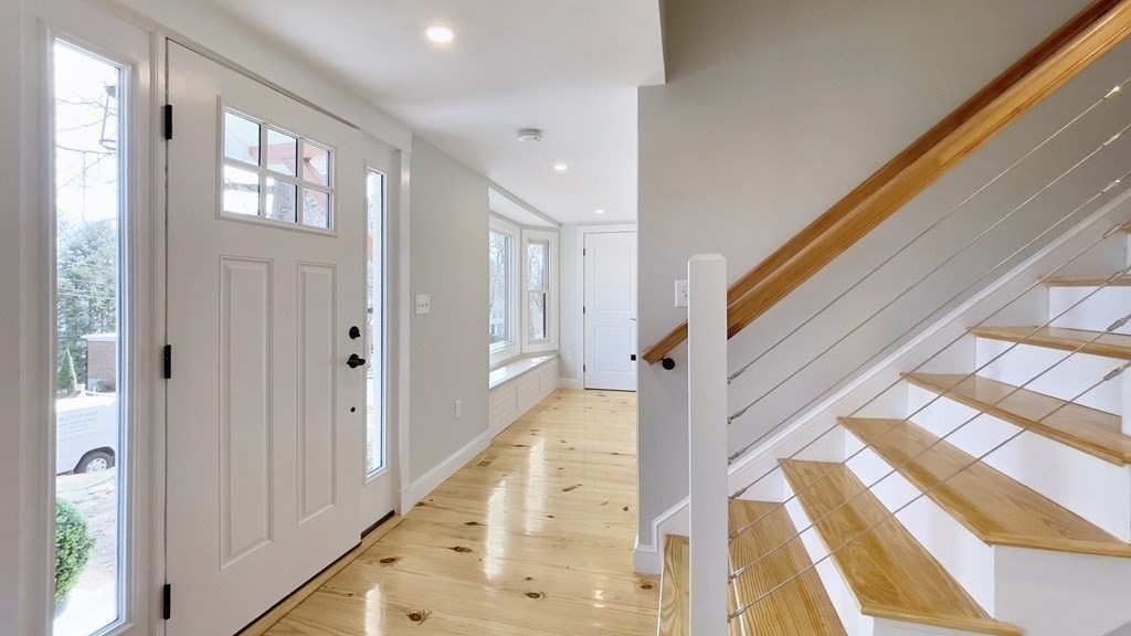 46 Swift Road Framingham, MA 01702 - Photo 5 of 42