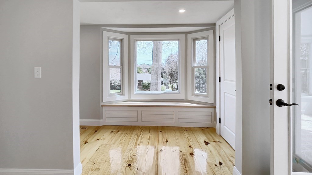 46 Swift Road Framingham, MA 01702 - Photo 9 of 42