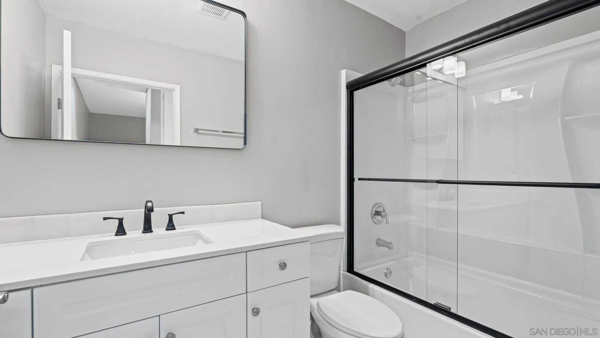 8150 Winter Gardens Boulevard, Unit 19 Lakeside, CA 92040 - Photo 11 of 20