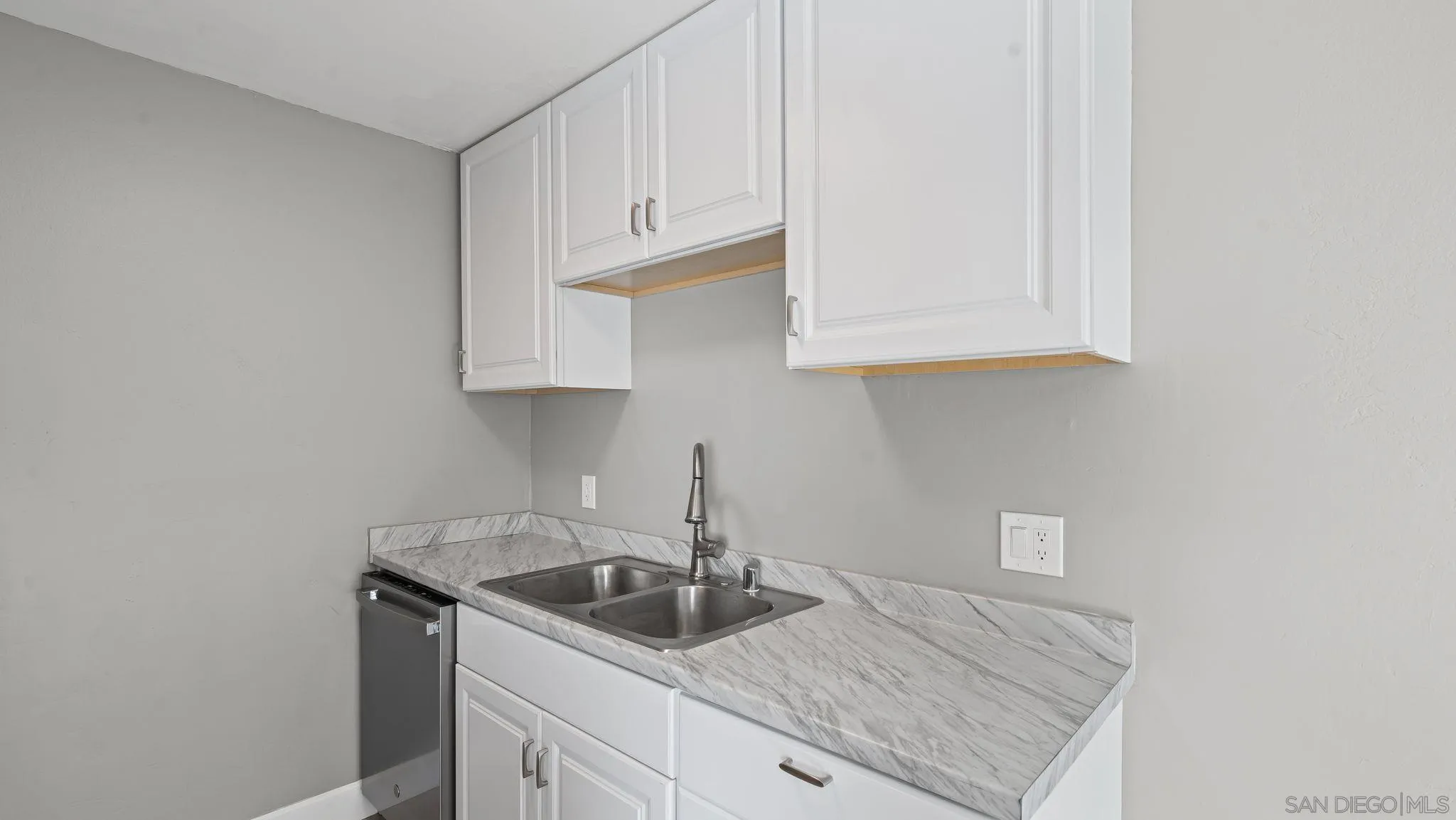 8150 Winter Gardens Boulevard, Unit 19 Lakeside, CA 92040 - Photo 6 of 20