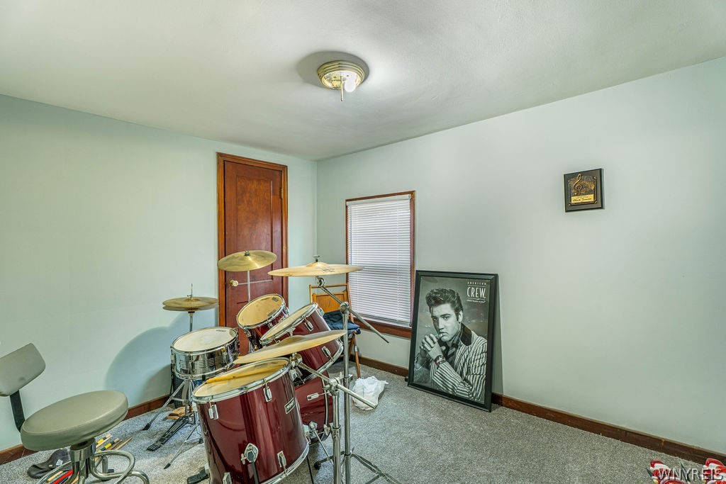 435 18th Street Niagara Falls, NY 14303 - Photo 11 of 23