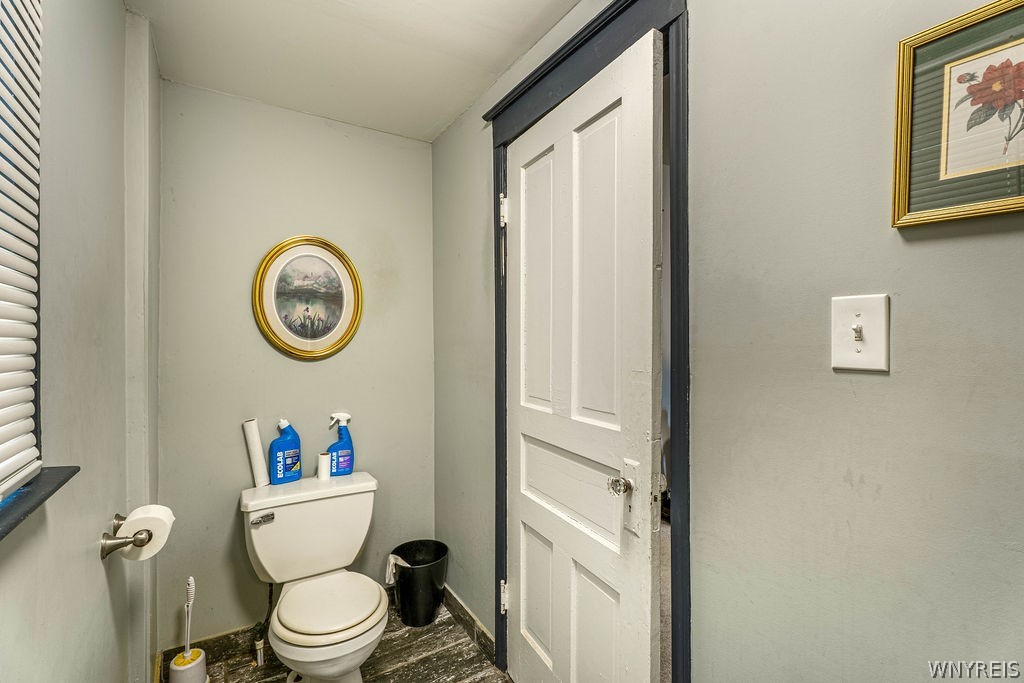 435 18th Street Niagara Falls, NY 14303 - Photo 12 of 23