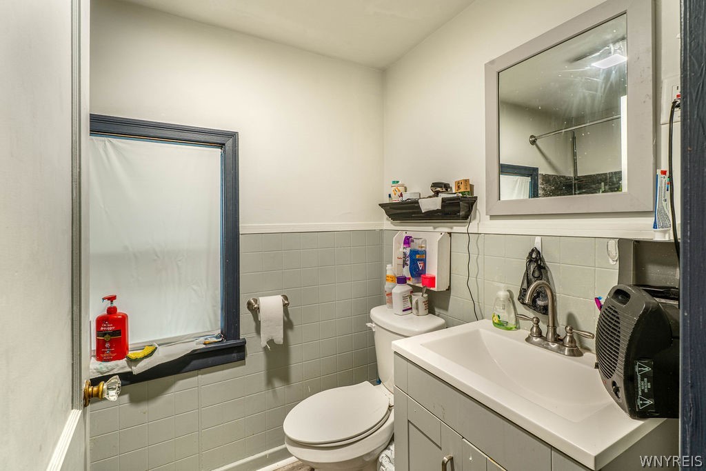 435 18th Street Niagara Falls, NY 14303 - Photo 15 of 23