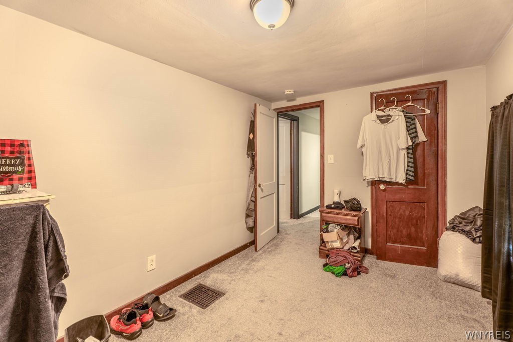 435 18th Street Niagara Falls, NY 14303 - Photo 16 of 23