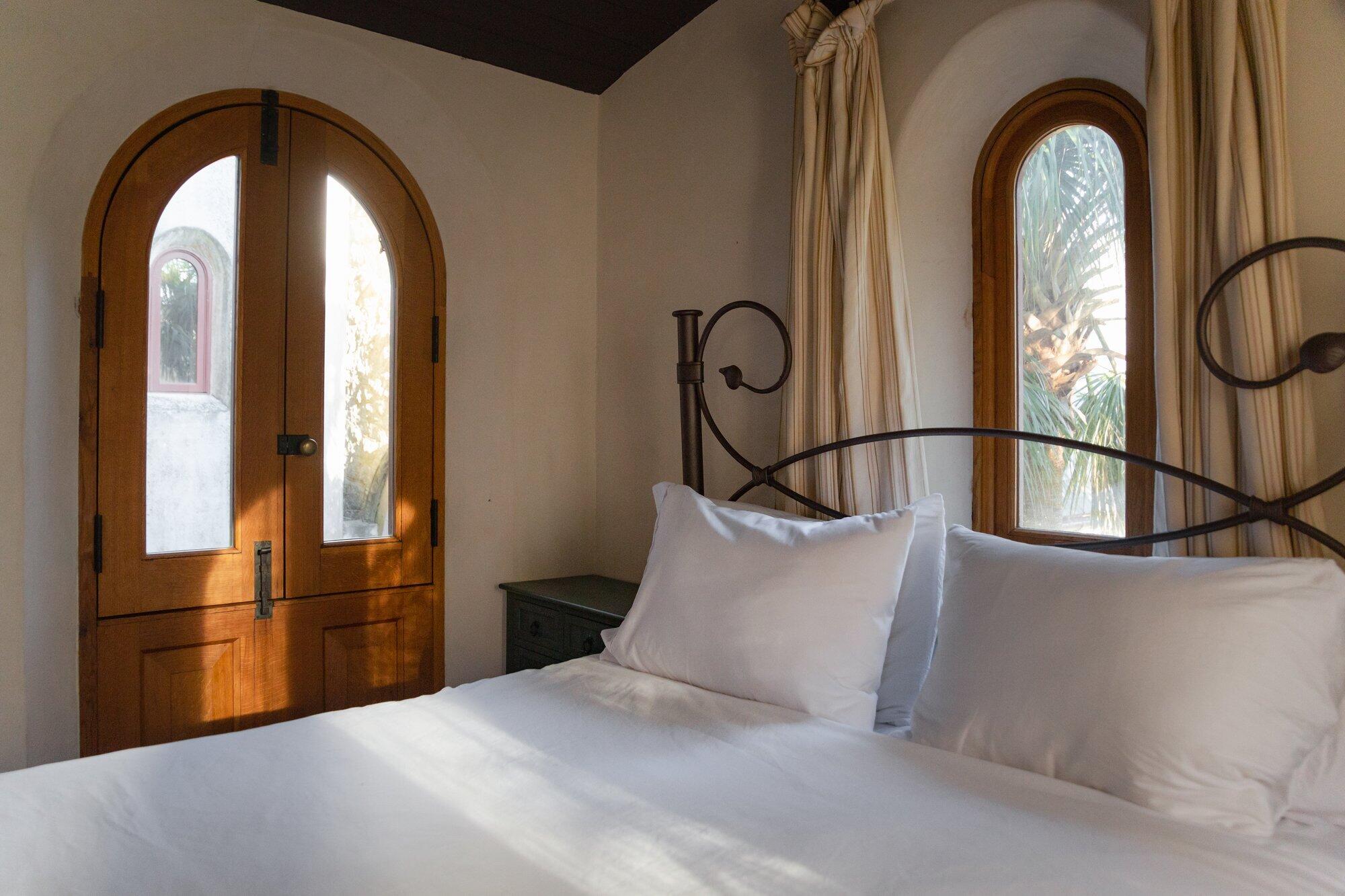 1401 Middle Street Sullivans Island, SC 29482 - Photo 15 of 38 Bed_8555p