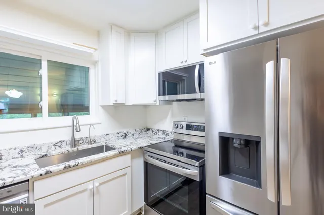 $2,750 | 302 Phelps Avenue, Glen Burnie, MD 21060