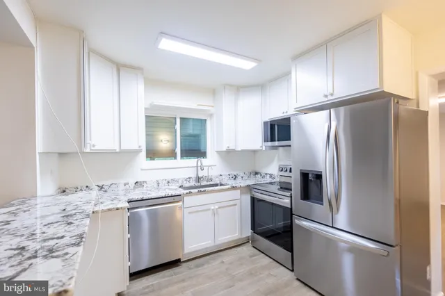 $2,750 | 302 Phelps Avenue, Glen Burnie, MD 21060