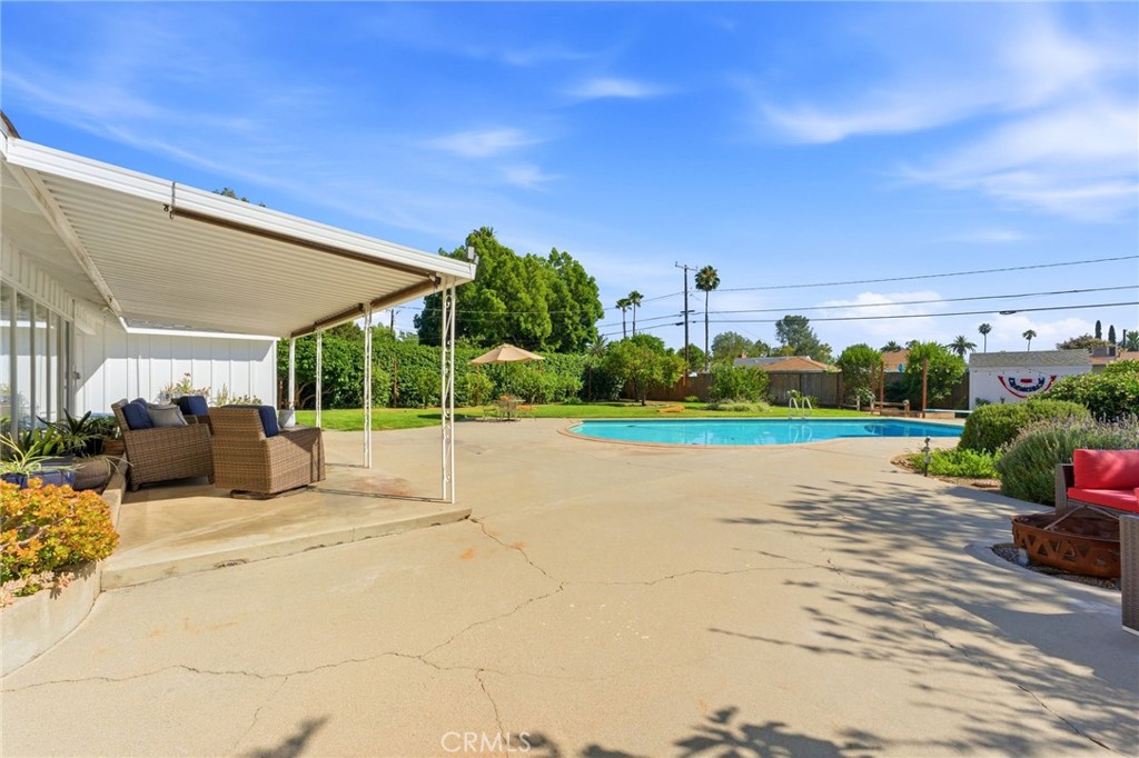 4374 Ramona Drive Riverside, CA 92506 - Photo 35 of 54
