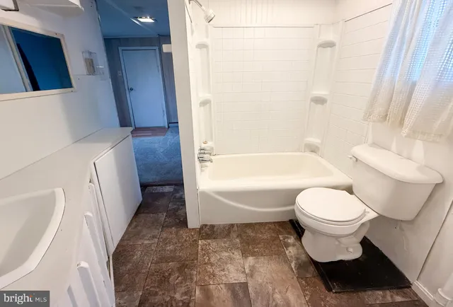 $975 | 213 West Chapline Street, Unit B, Sharpsburg, MD 21782