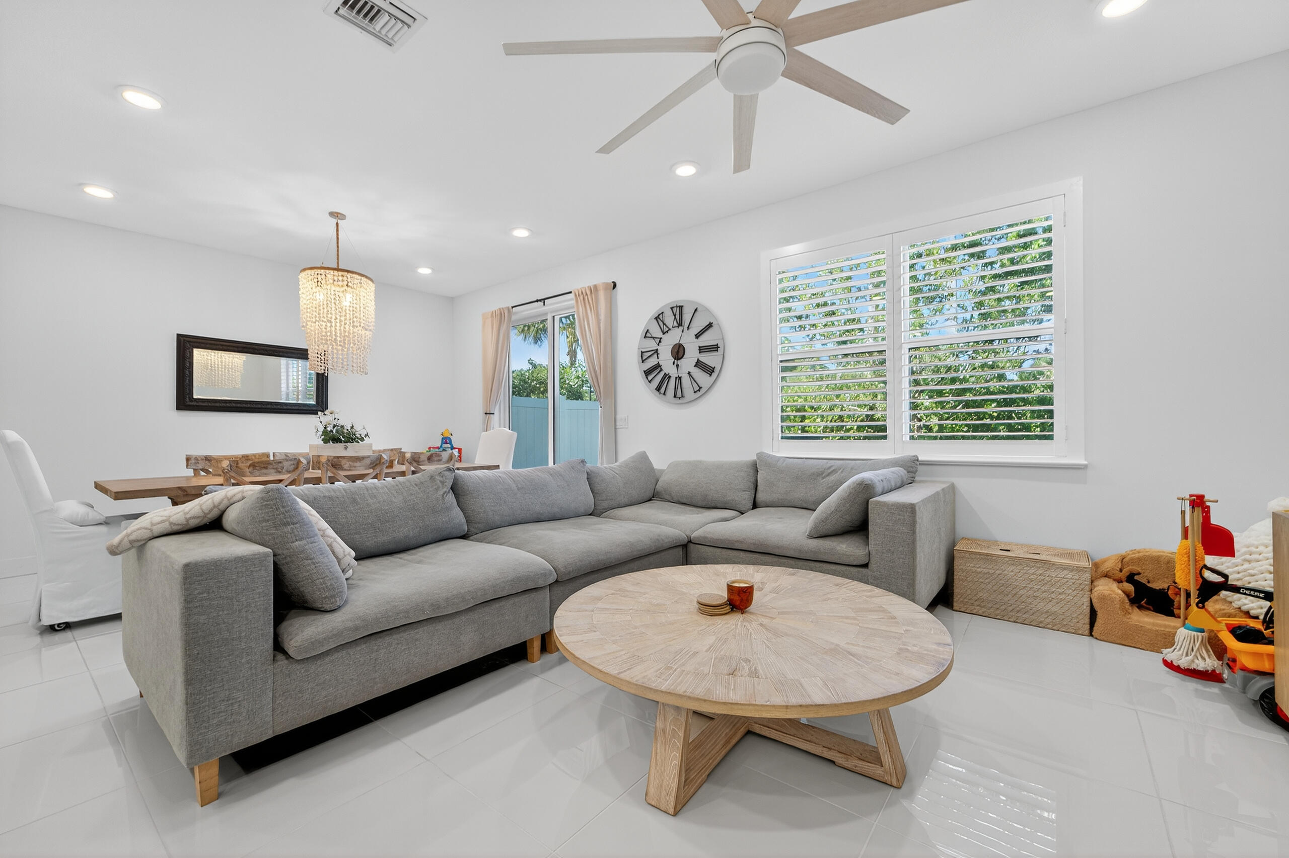 205 Preserve Trail South, Unit 602 Stuart, FL 34994 - Photo 4 of 38 205 Preserve Trail S 602 Stuart069_10142