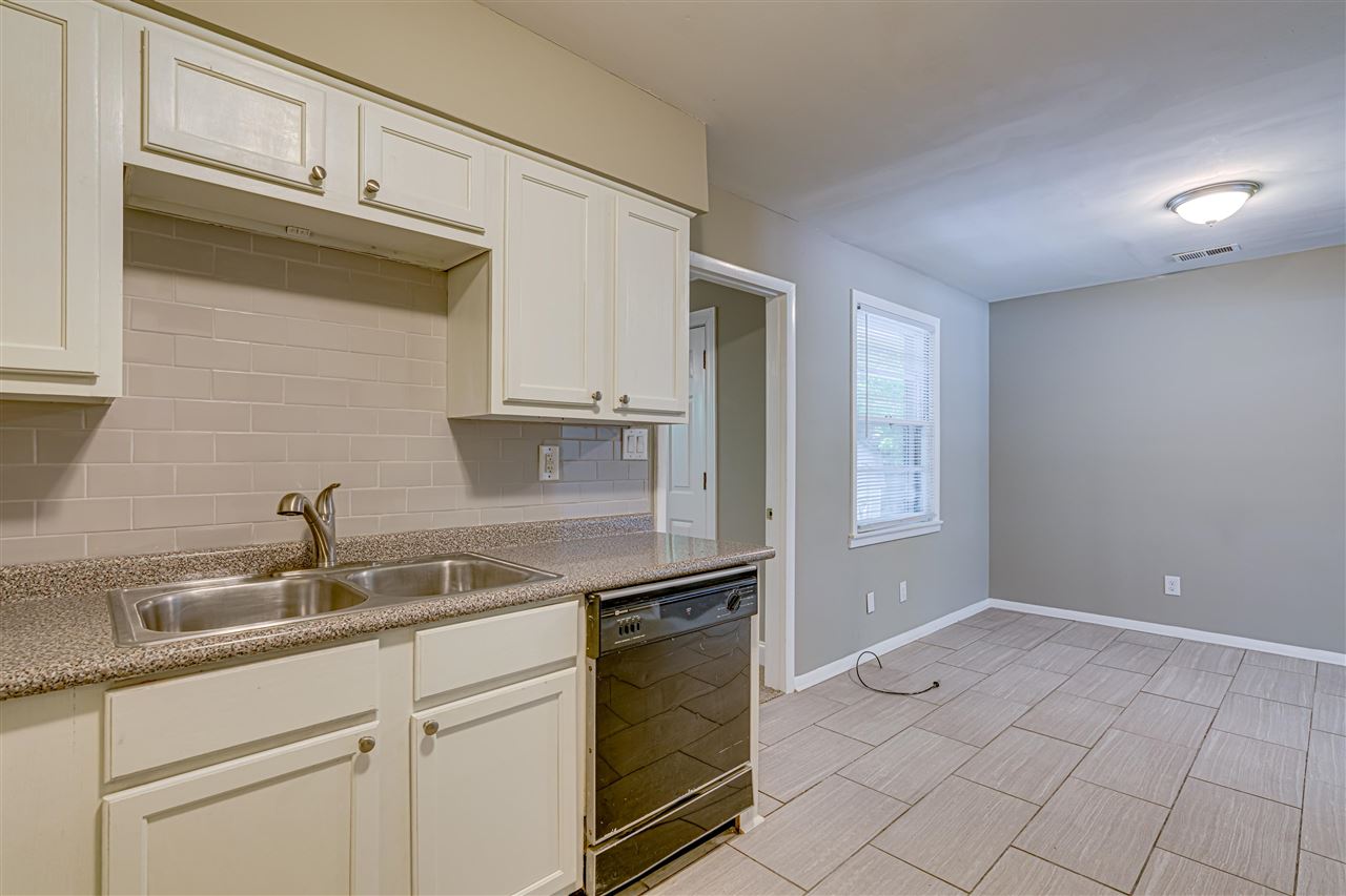 800 North Mendenhall Road Memphis, TN 38122 - Photo 14 of 25