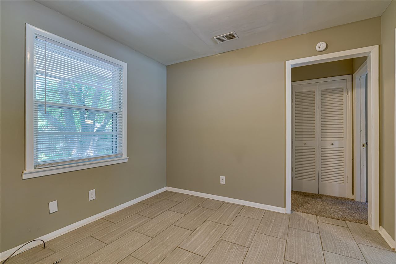 800 North Mendenhall Road Memphis, TN 38122 - Photo 9 of 25