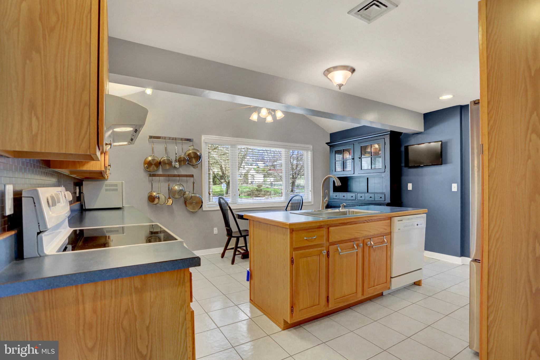 3779 Elder Road Harrisburg, PA 17111 - Photo 4 of 23 Gallery Image 4