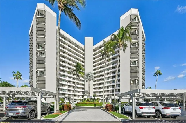 $4,750 | 8880 South Ocean Drive, Unit 608, Jensen Beach, FL 34957