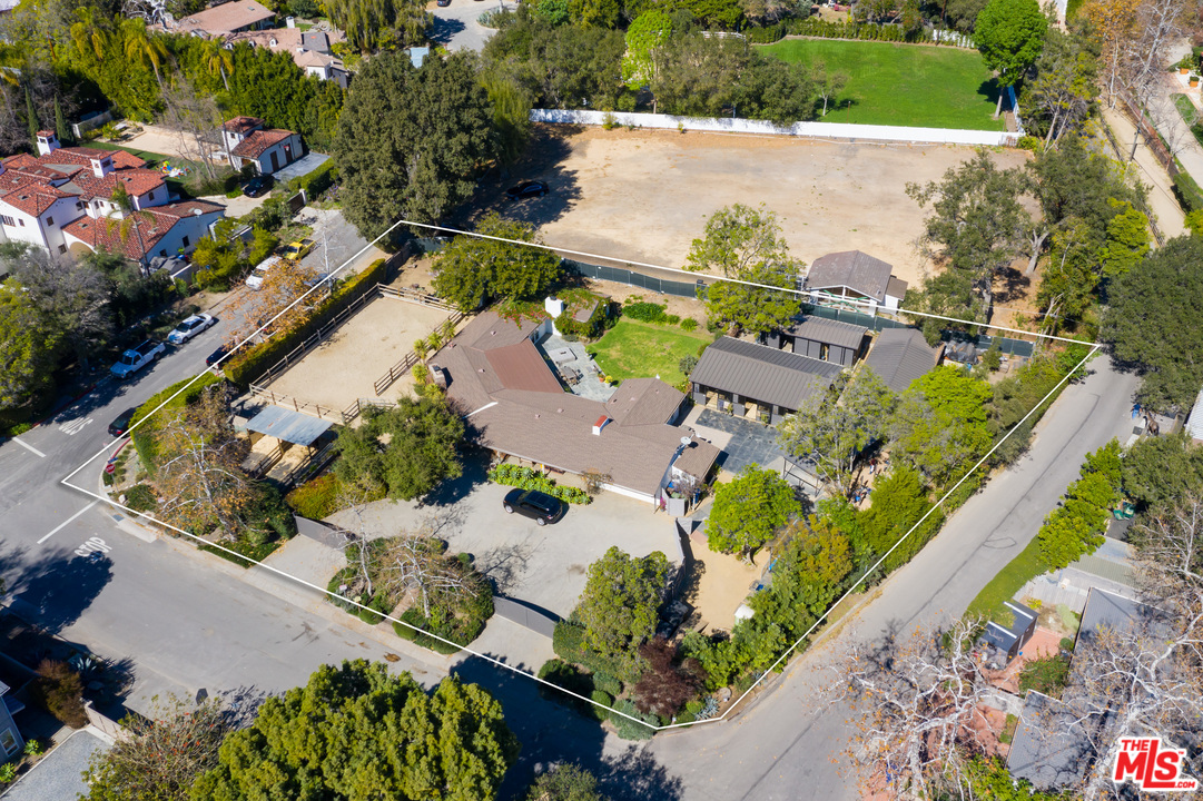 13181 Riviera Ranch Road Los Angeles, CA 90049 - Photo 28 of 28
