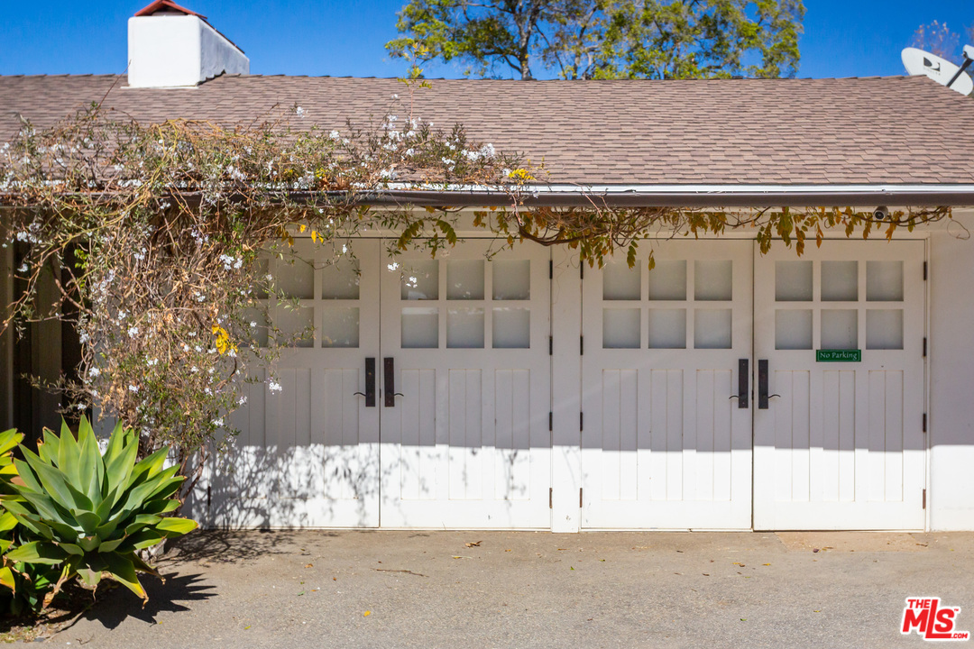 13181 Riviera Ranch Road Los Angeles, CA 90049 - Photo 8 of 28