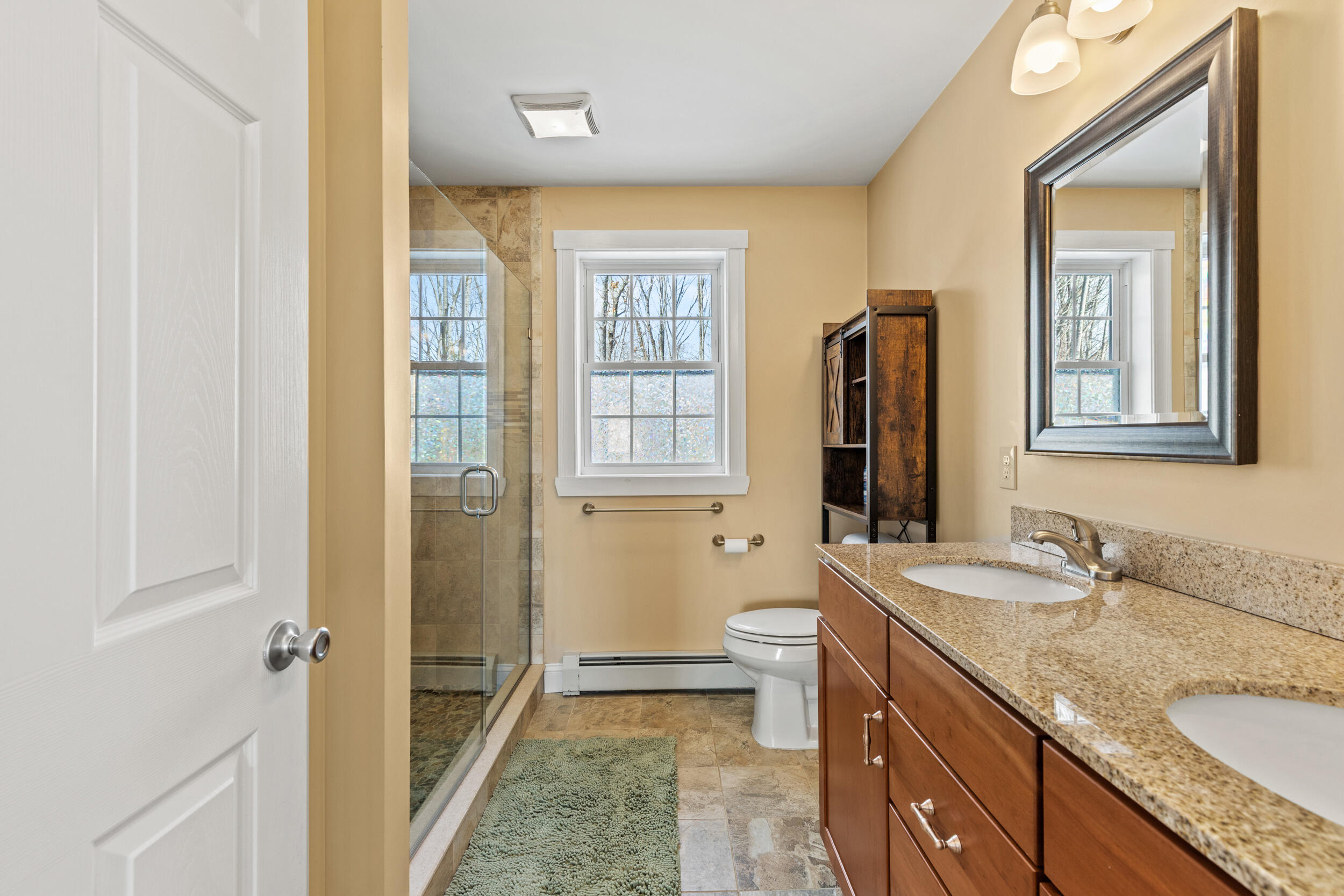 141 Thompson Road Kennebunk, ME 04043 - Photo 42 of 57 Guest Suite Bath