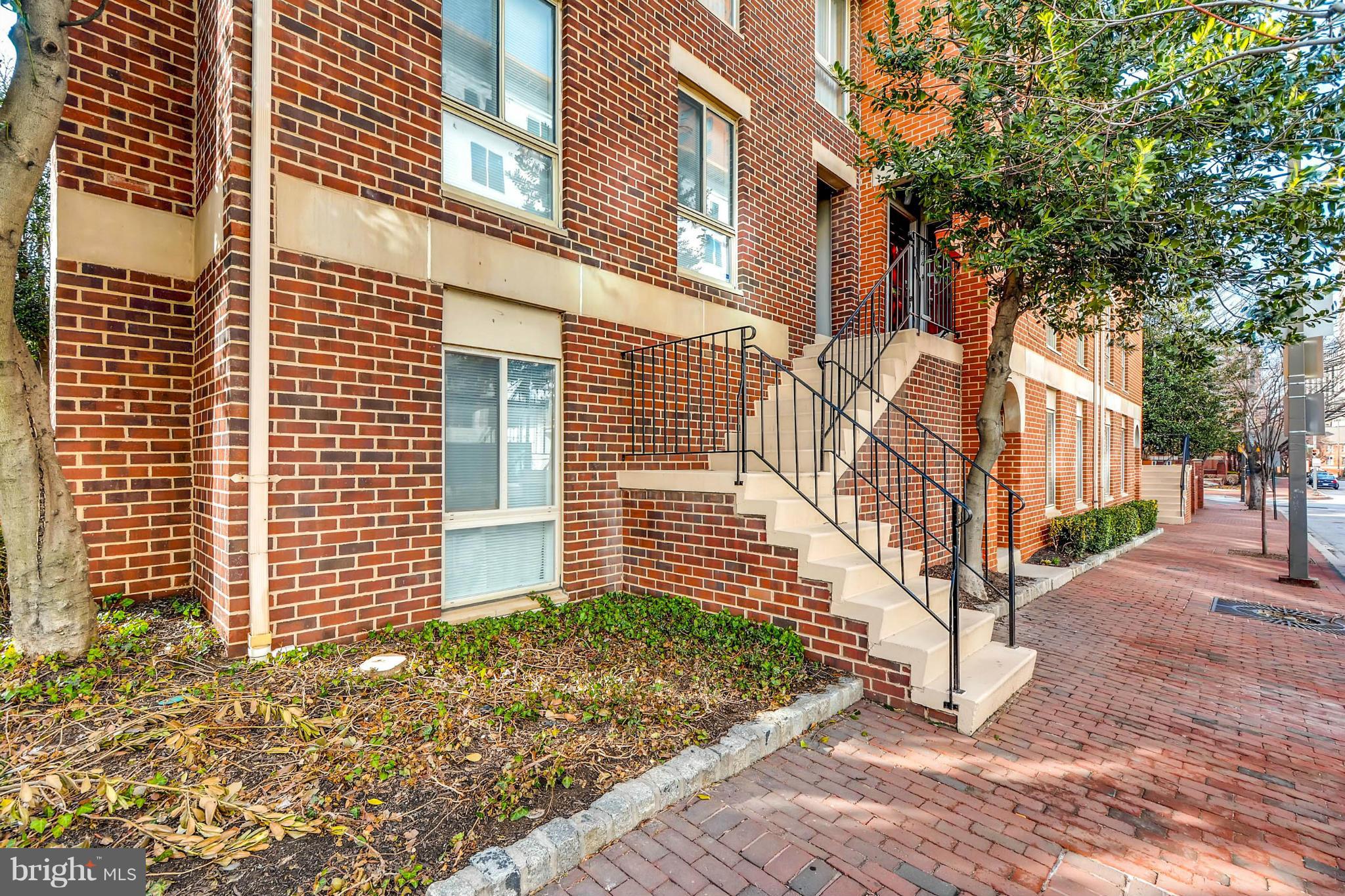 3 West A W Lee, Unit R47 Baltimore, MD 21201 - Photo 4 of 26 Exterior (Front)