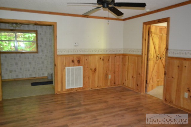 2022 Bart Hurley Road Lansing, NC 28643 - Photo 4 of 8 Gallery Image 4