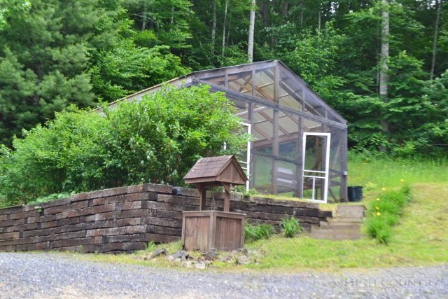 2022 Bart Hurley Road Lansing, NC 28643 - Photo 6 of 8 Gallery Image 6