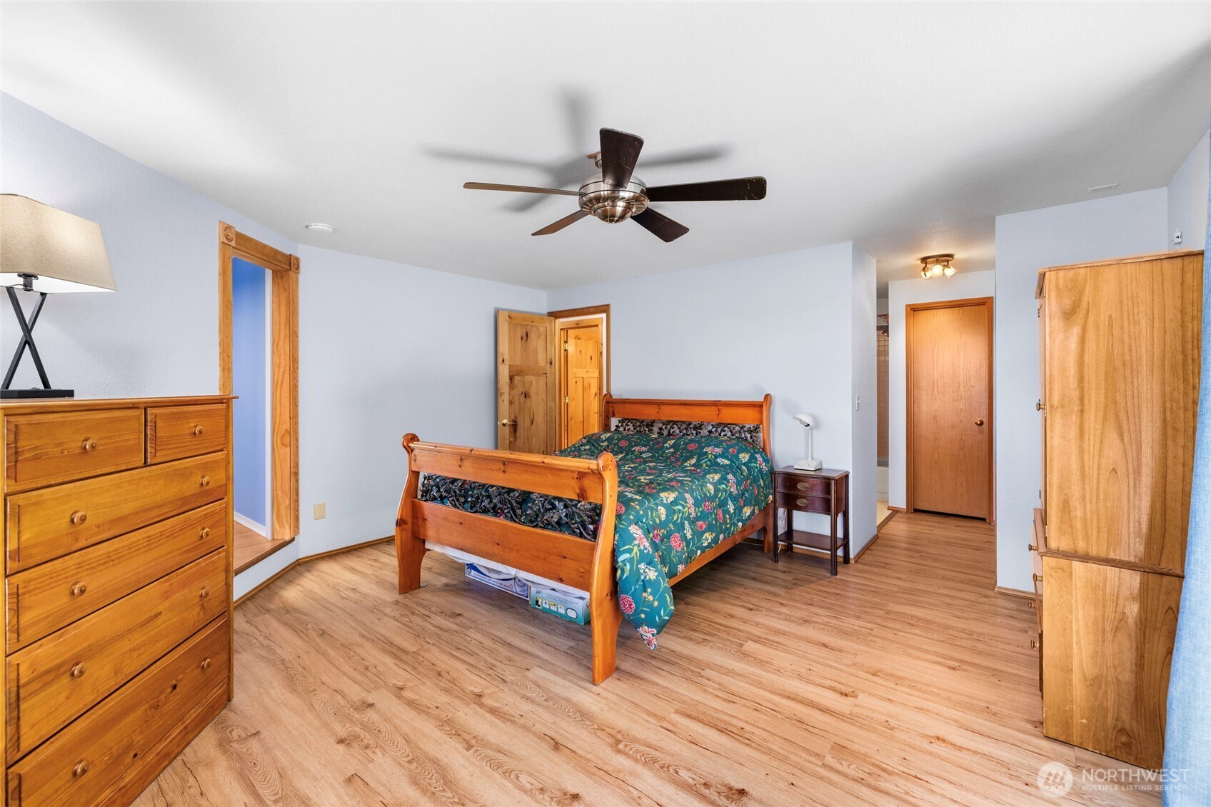 801 North Waugh Road Mount Vernon, WA 98273 - Photo 26 of 38