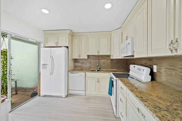9302 Southwest 5th Street, Unit B Boca Raton, FL 33428 - Photo 12 of 26 Photo 12