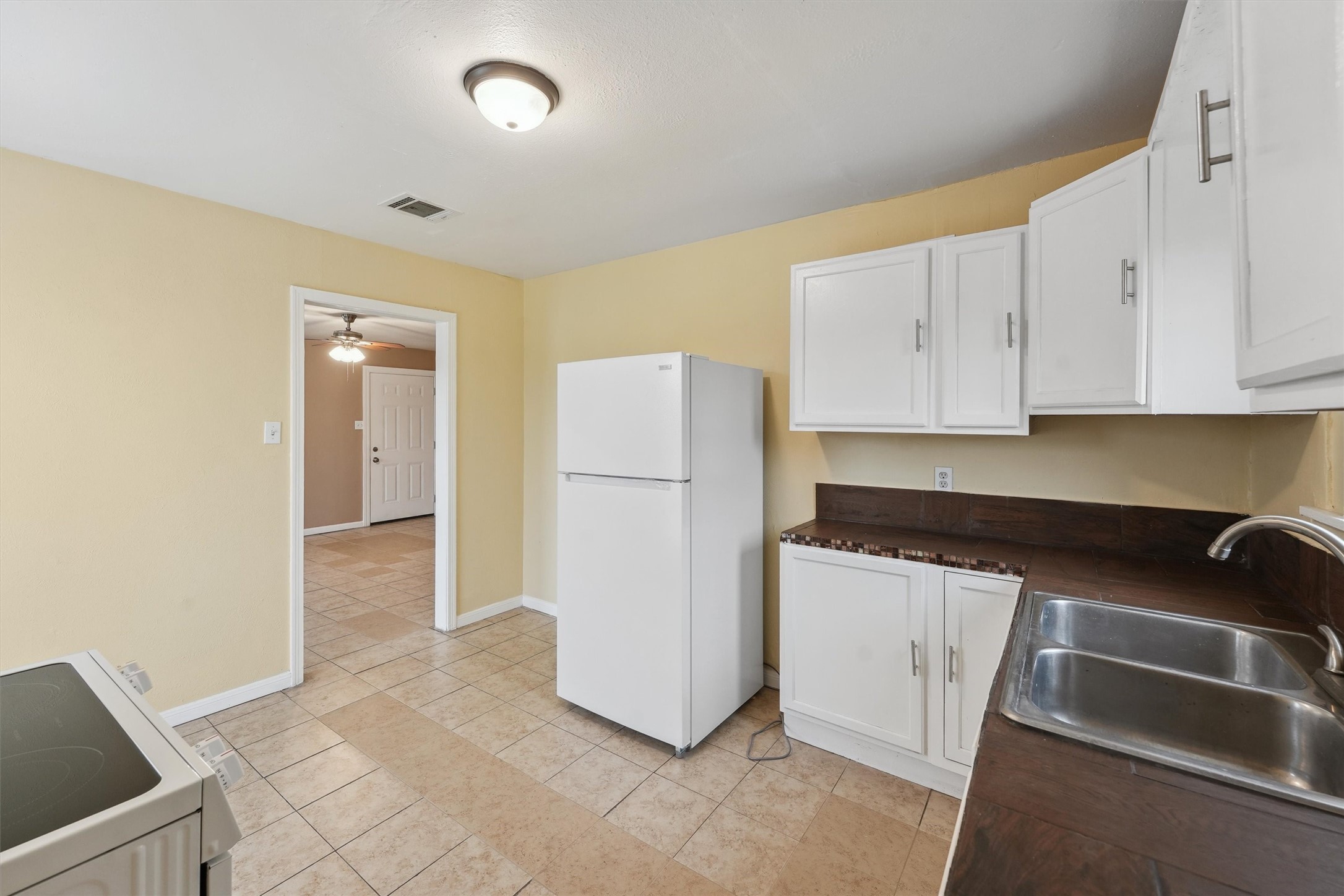 1107 Defender Street Houston, TX 77029 - Photo 11 of 26
