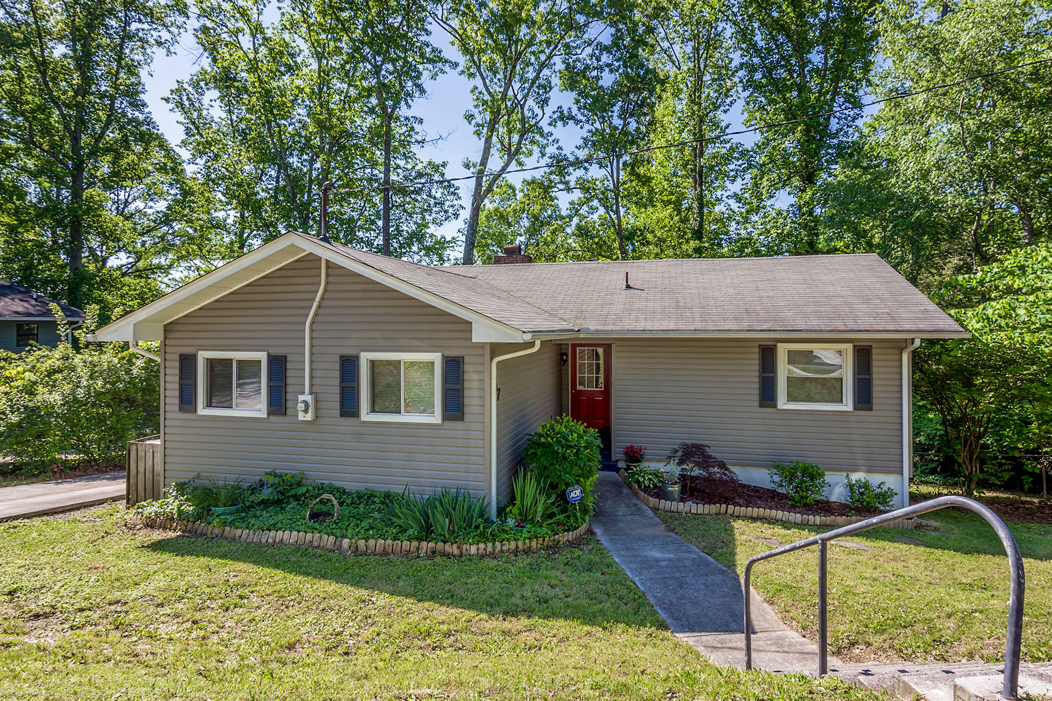 97 Outer Drive Oak Ridge, TN 37830 - Photo 1 of 19 97_Outer_101