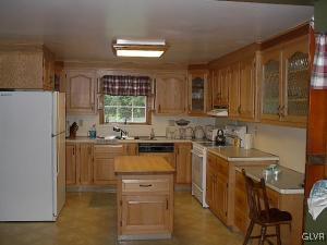 394 Main Road Lehighton, PA 18235 - Photo 3 of 3 kitchen