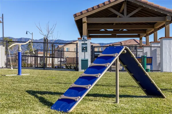 $639,990 | 16539 Stone Pne Lane, Fontana, CA 92336