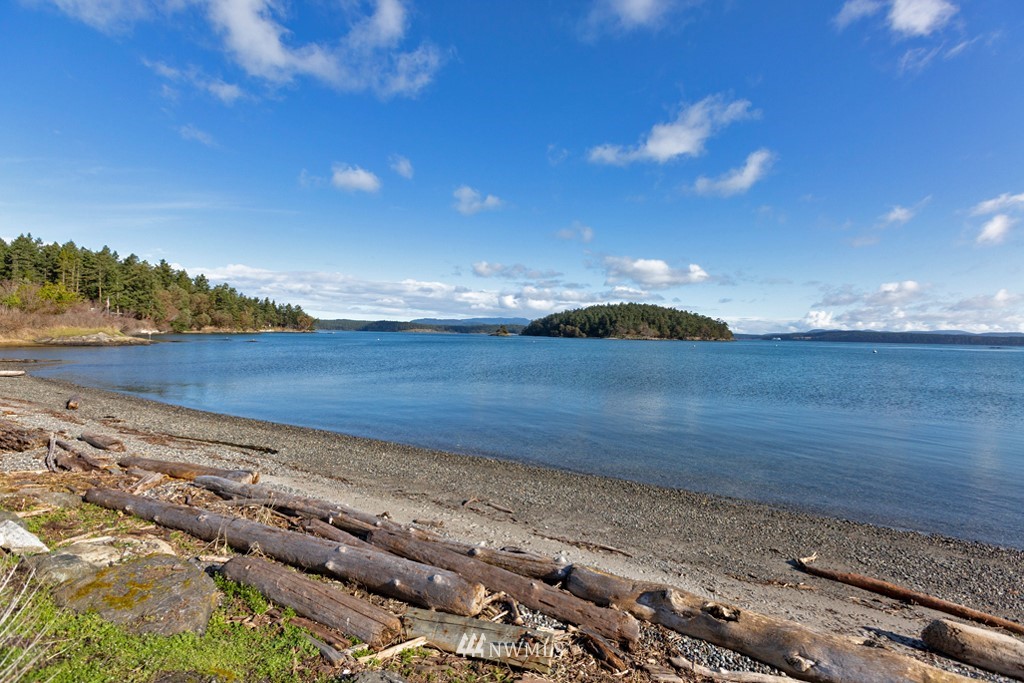 2227 Turn Point Road San Juan Island, WA 98250 - Photo 2 of 30 Gallery Image 2