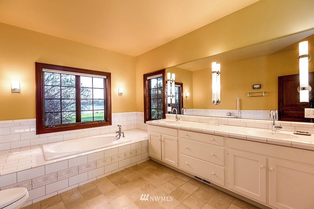 2227 Turn Point Road San Juan Island, WA 98250 - Photo 14 of 30 Gallery Image 14