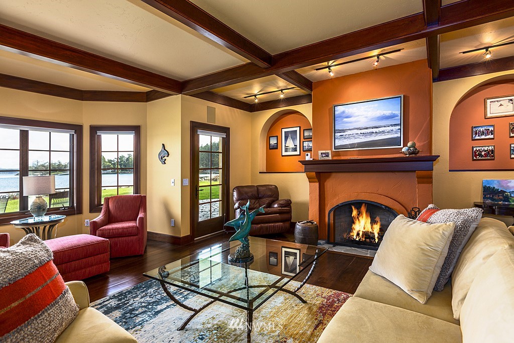 2227 Turn Point Road San Juan Island, WA 98250 - Photo 4 of 30 Gallery Image 4