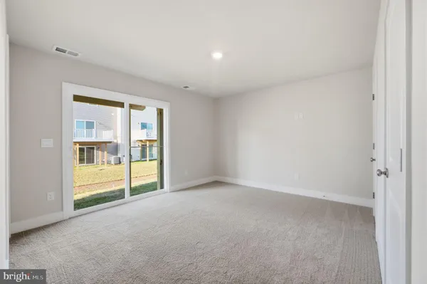 $2,400 | 113 Lakota Street, Winchester, VA 22602