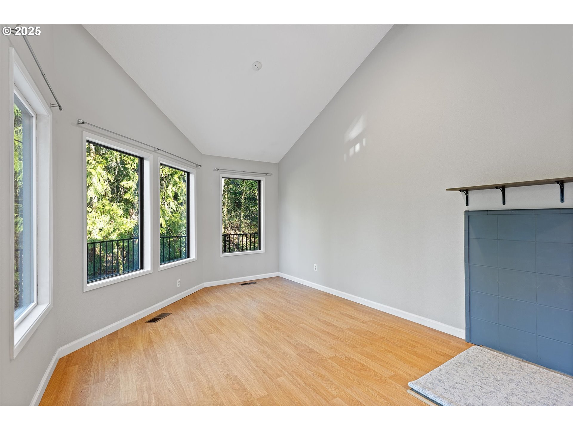 5915 Southwest Patton Road Portland, OR 97221 - Photo 12 of 34 Gallery Image 12