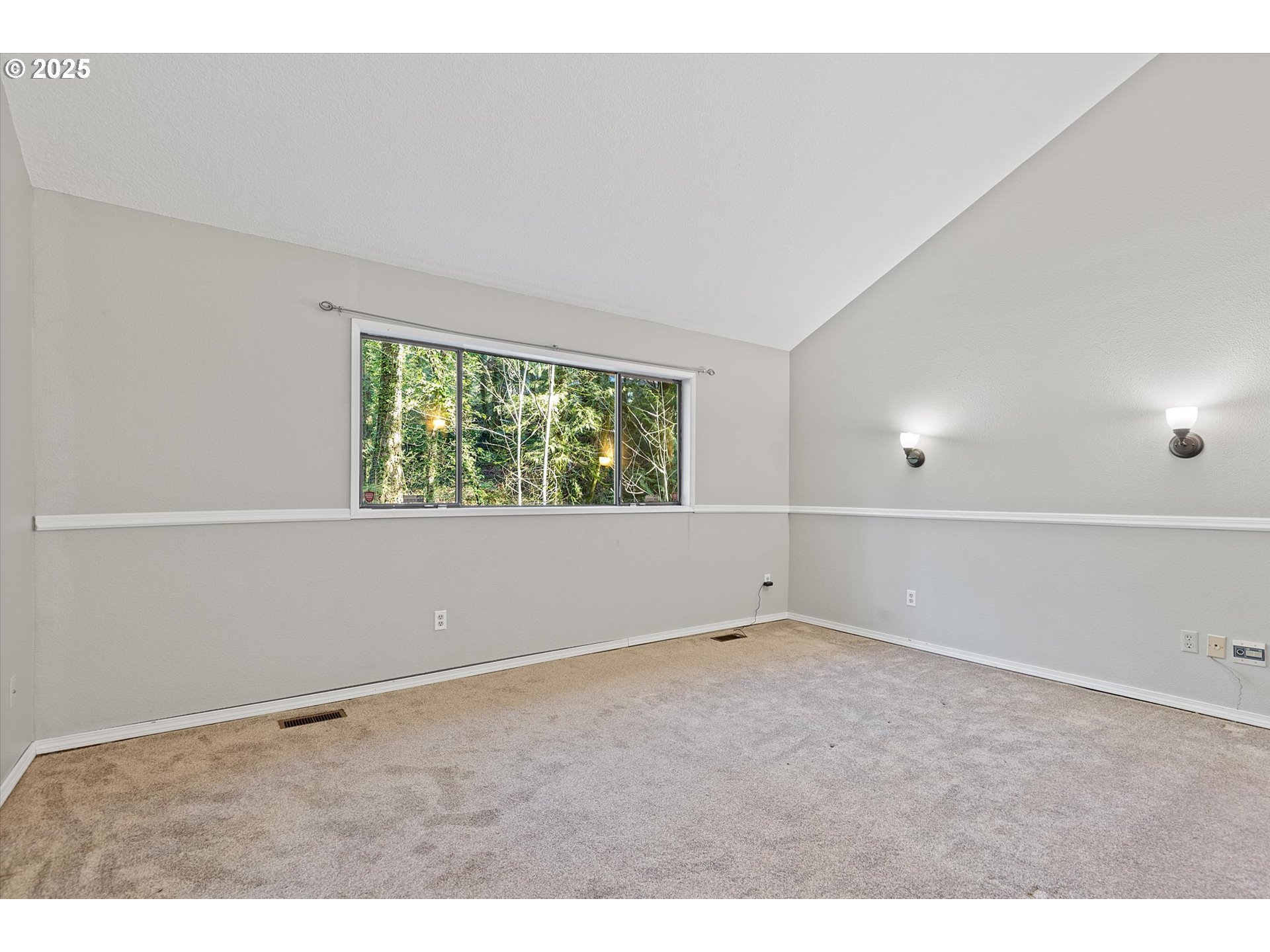 5915 Southwest Patton Road Portland, OR 97221 - Photo 15 of 34 Gallery Image 15