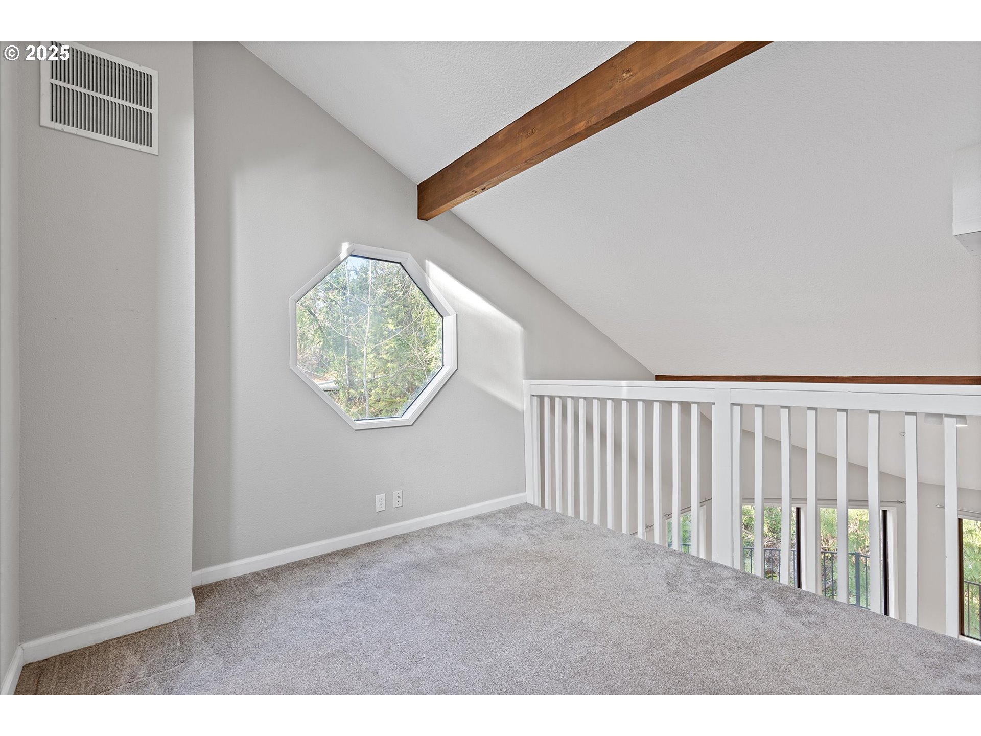 5915 Southwest Patton Road Portland, OR 97221 - Photo 20 of 34 Gallery Image 20