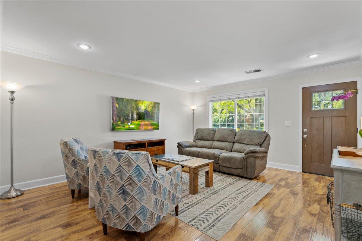 5422 Mesa Road Gilroy, CA 95020 - Photo 4 of 16 Gallery Image 4