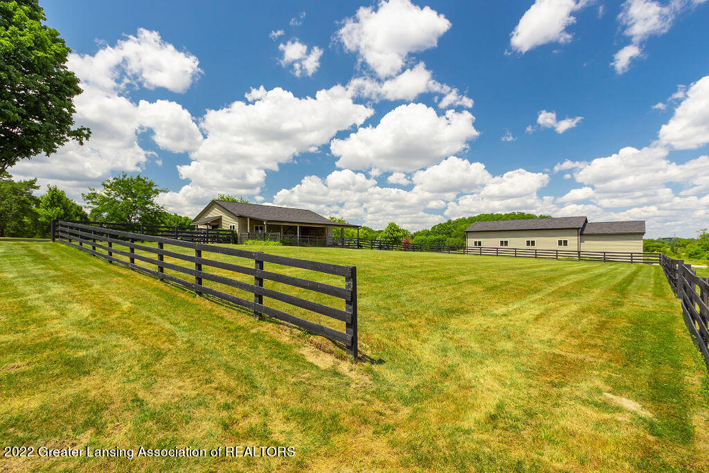 640 Dart Road Mason, MI 48854 - Photo 82 of 103 Exteriors-20